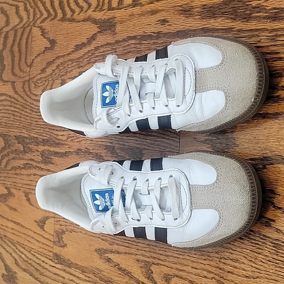 Adidas Sambas Size 5 - Picture 3 of 6